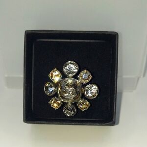 CHANEL Camelia Floral Swarovski Crystals Cocktail Ring in Silver. Sz 6.25